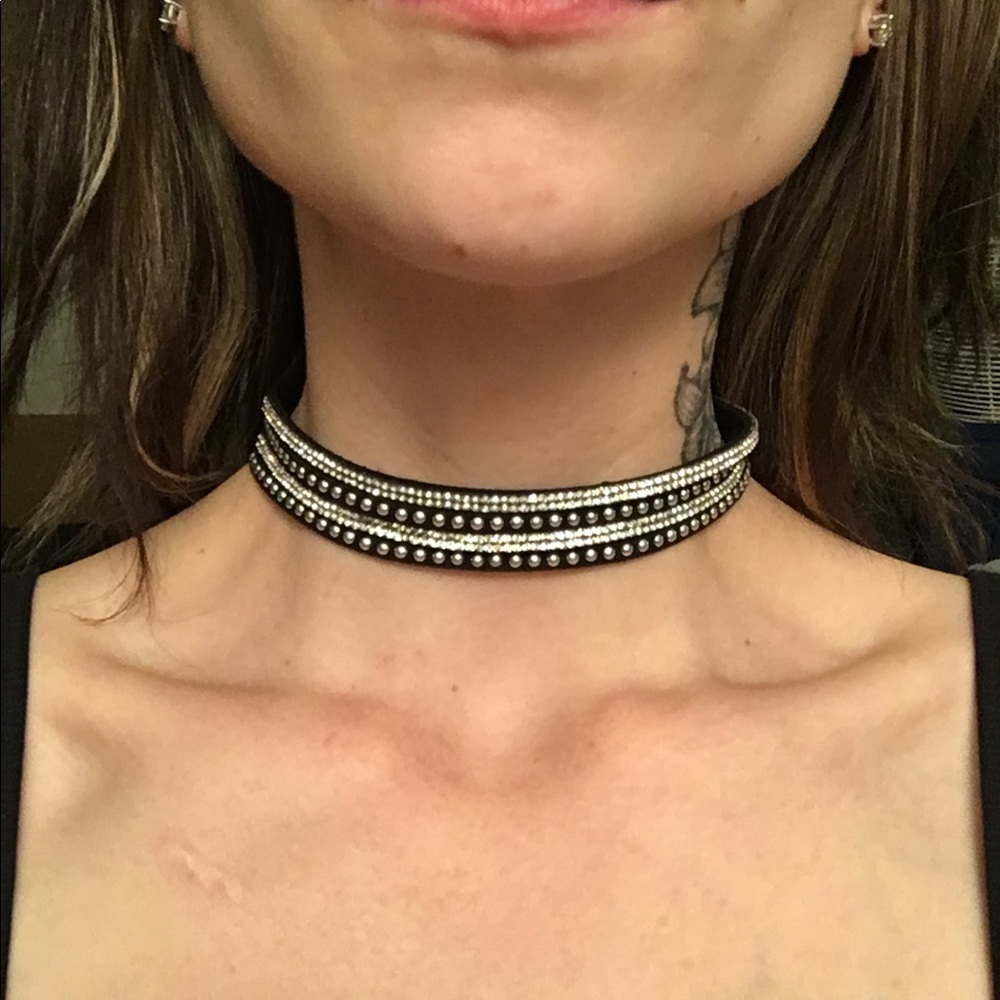 Vegas style sparkly black choker